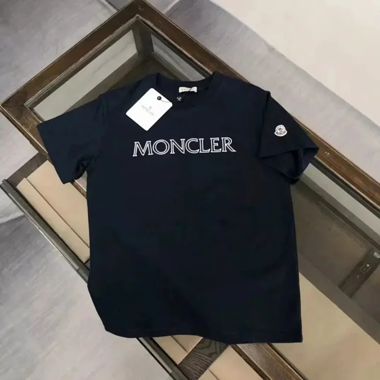 Moncler T-shirt     !