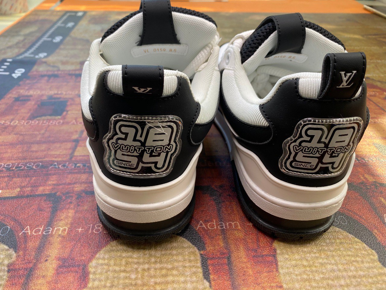 LOUIS VUITTON SNESKER