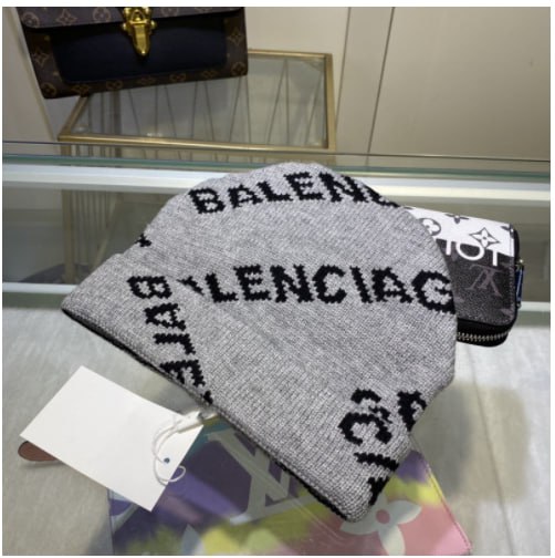 BALENCIAGA