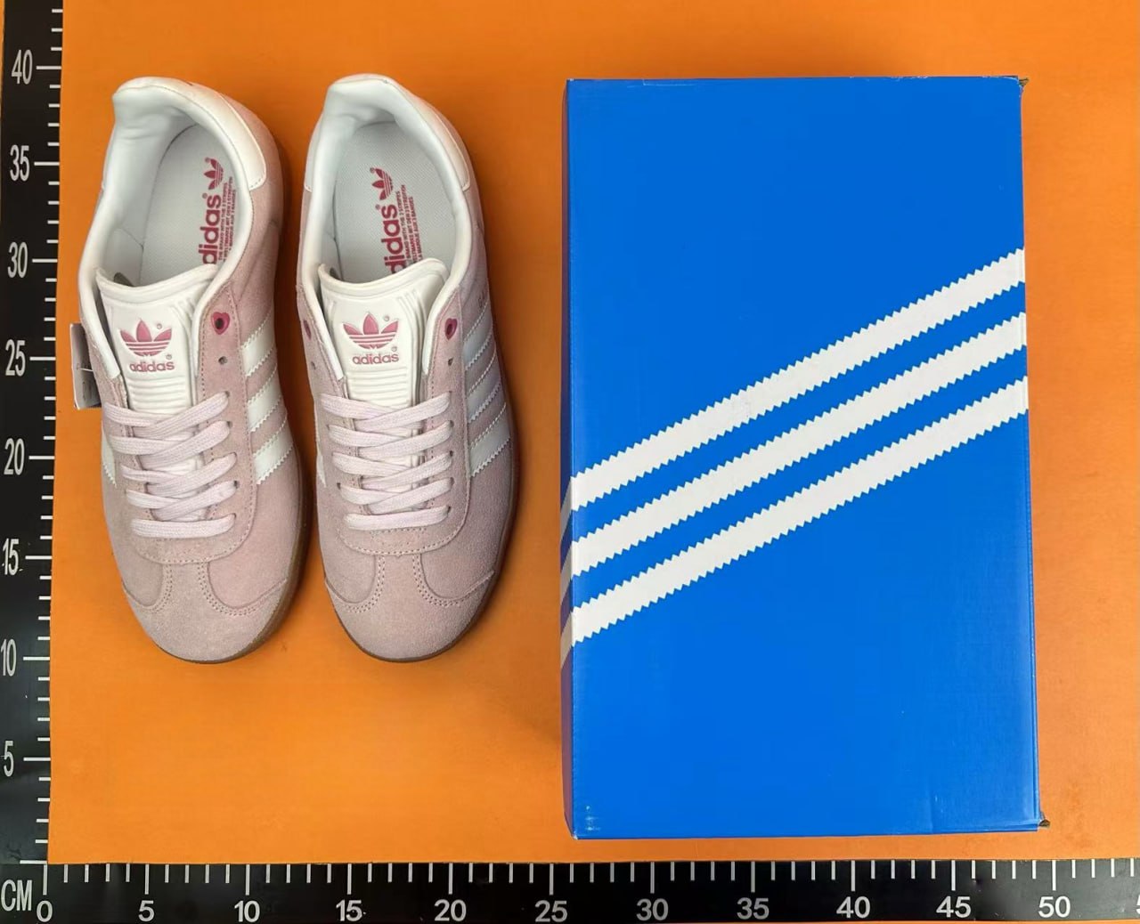  Adidas Gazelle Indoor