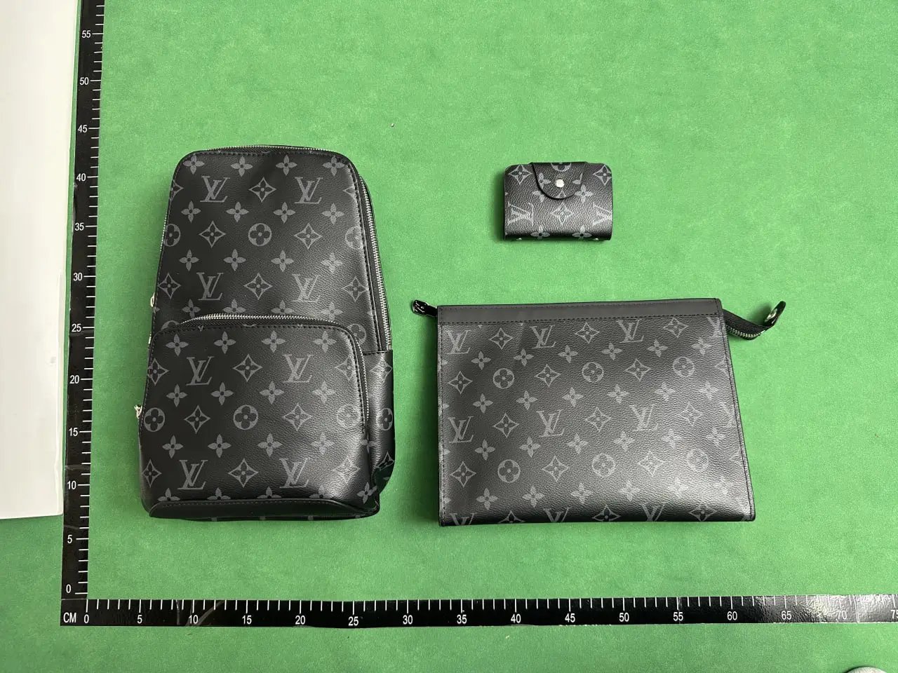 Burberry/Lv Three-piece set
