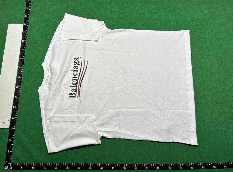 Balenciaga  t-shirt