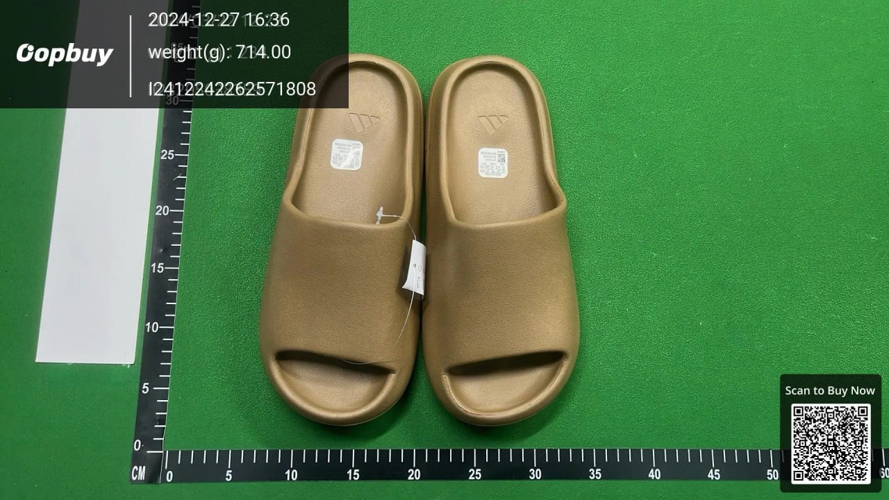 Yeezy Slide （30+）