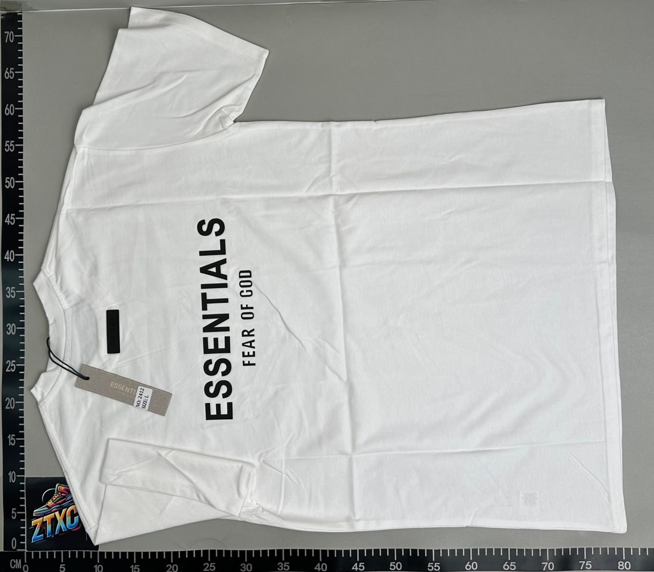 Essentials T-shirt
