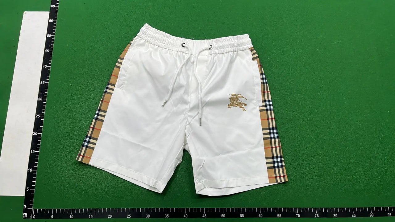 Burberry shorts （35+）