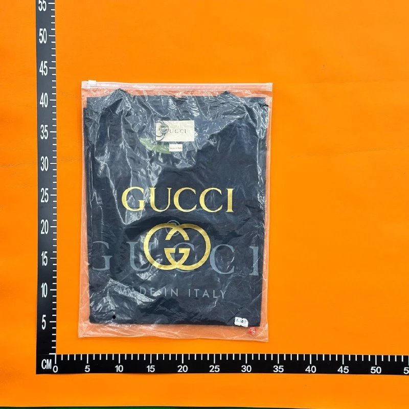GUCCI T-shirts