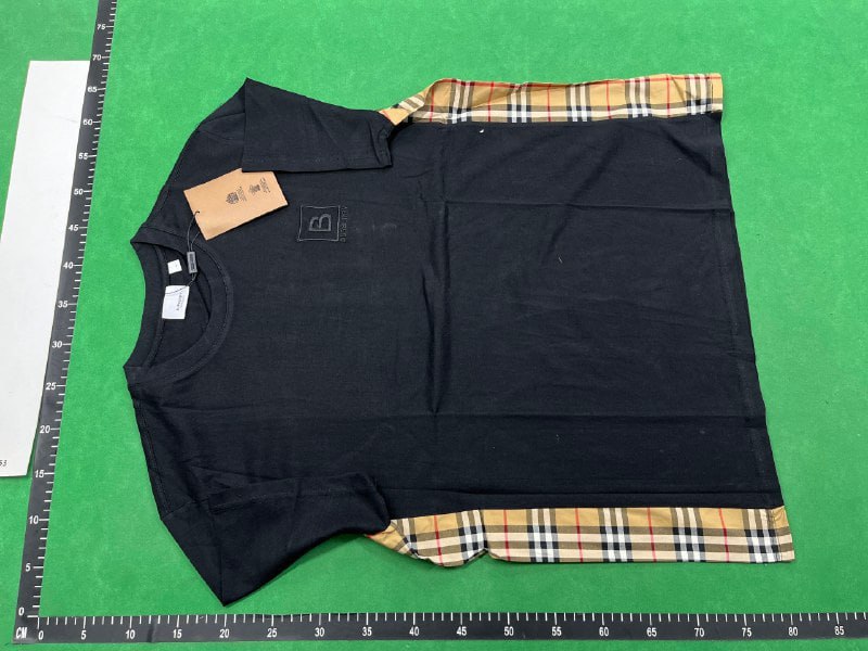 Burberry T-Shirt Tee