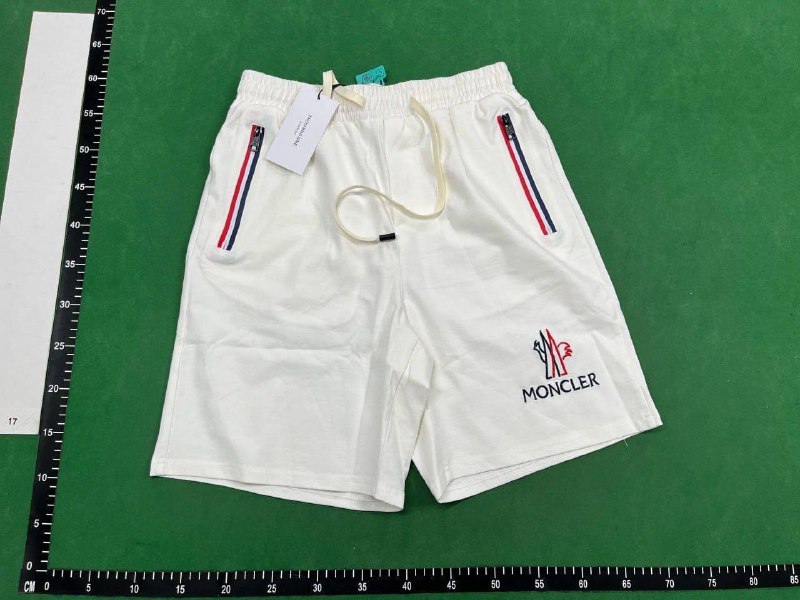 Moncler Shorts（20+）