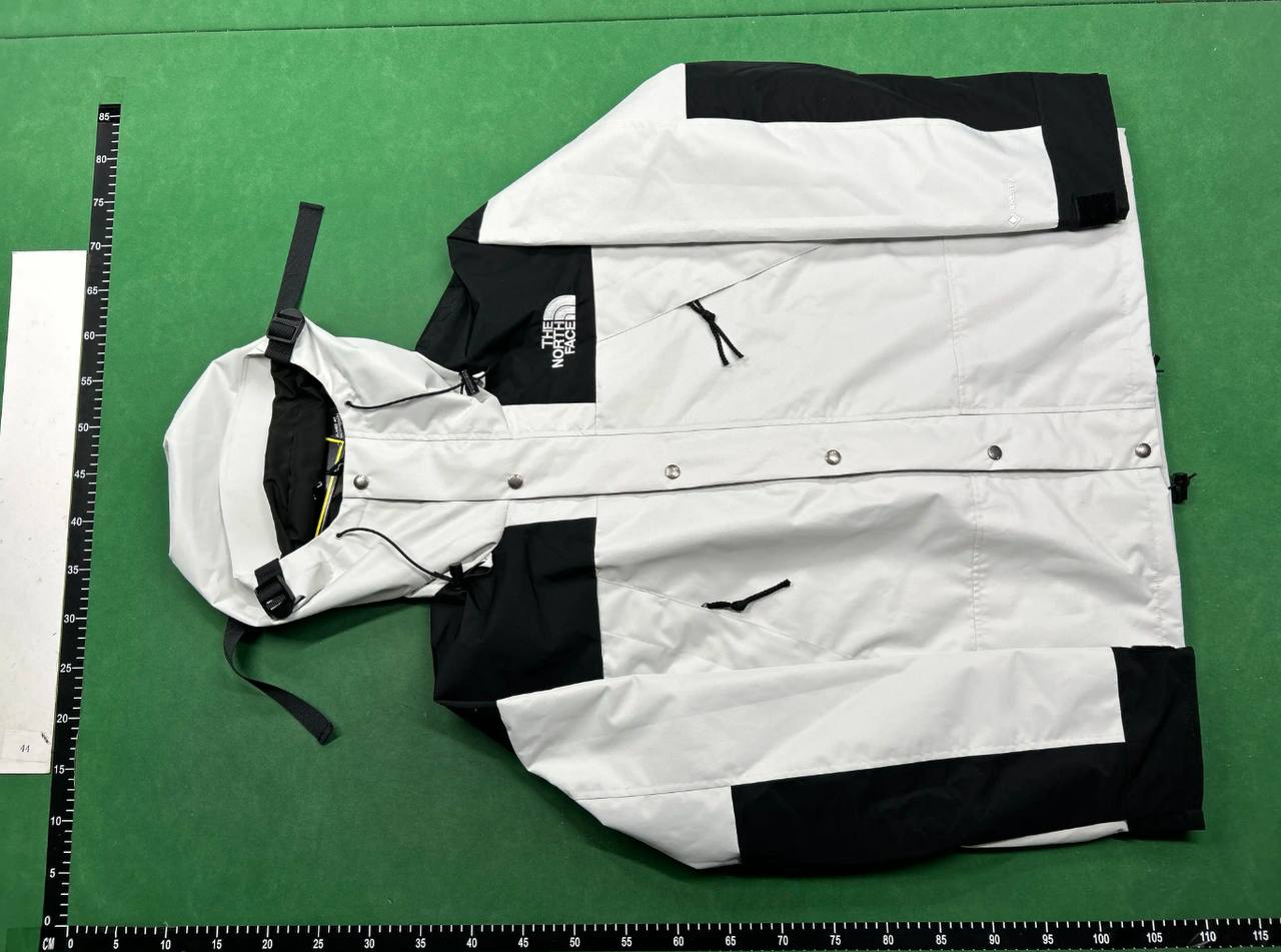  THE NORTH FACE Jacket