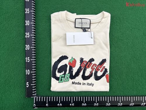 GUCCI T-shirt 