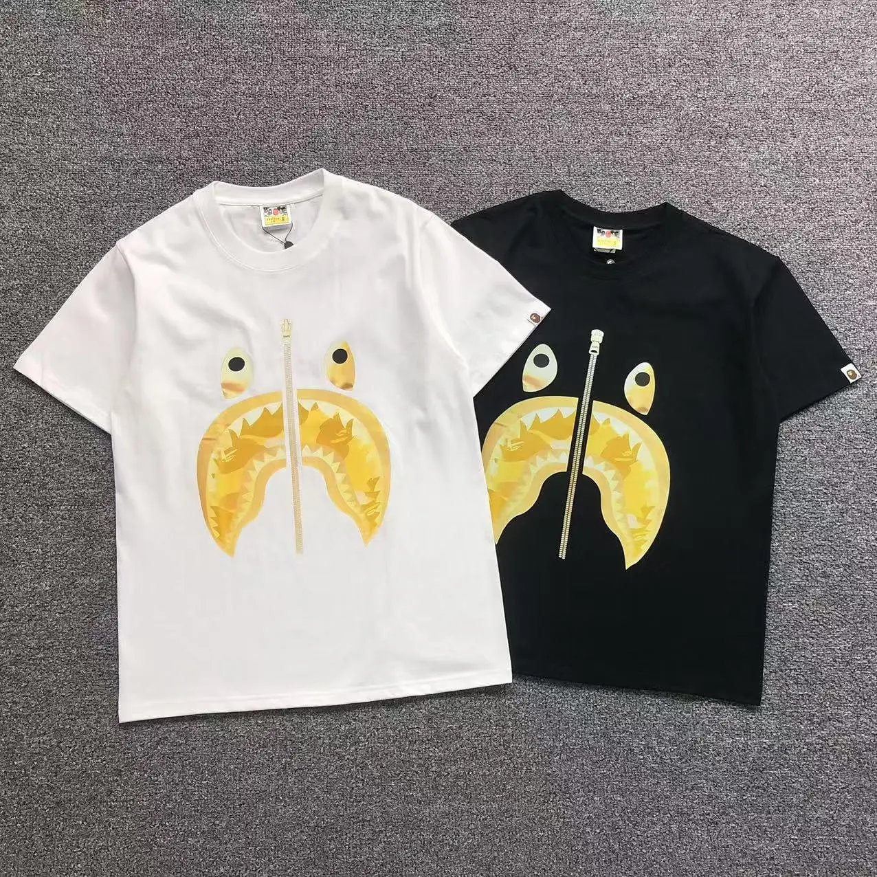 bape  T-shirt