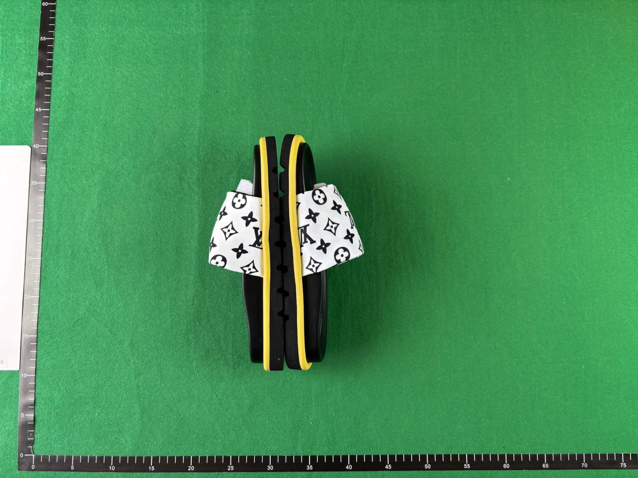 Louis Vuitton Slippers