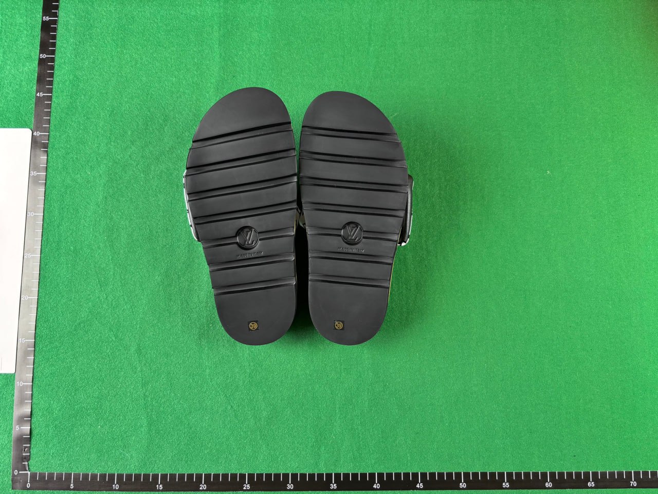 Louis Vuitton Slippers