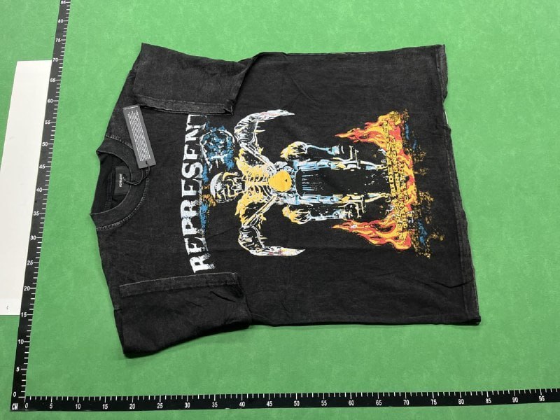 Represent T-shirt  (40 CP)