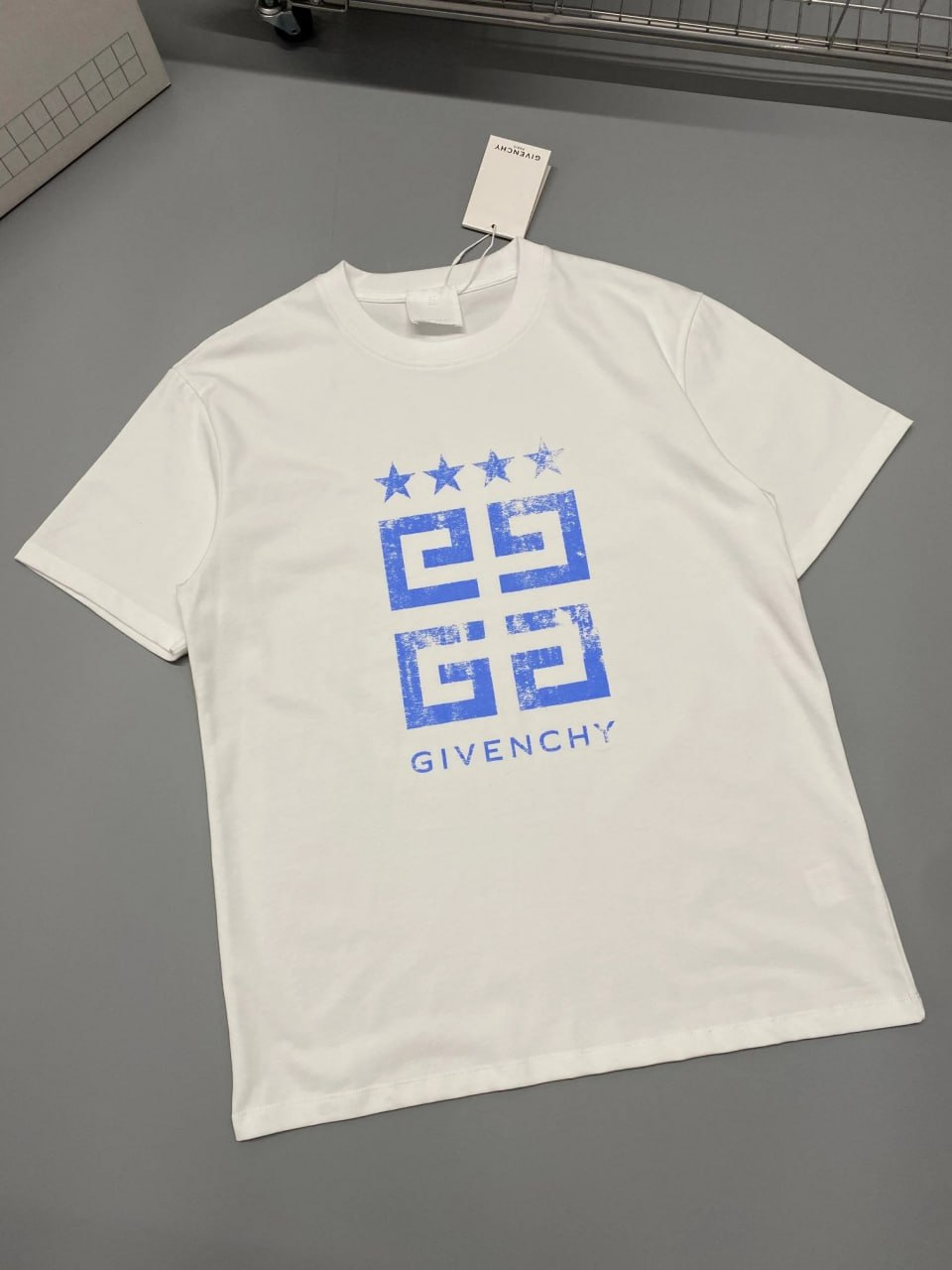 GIVENCHY T-shirt 