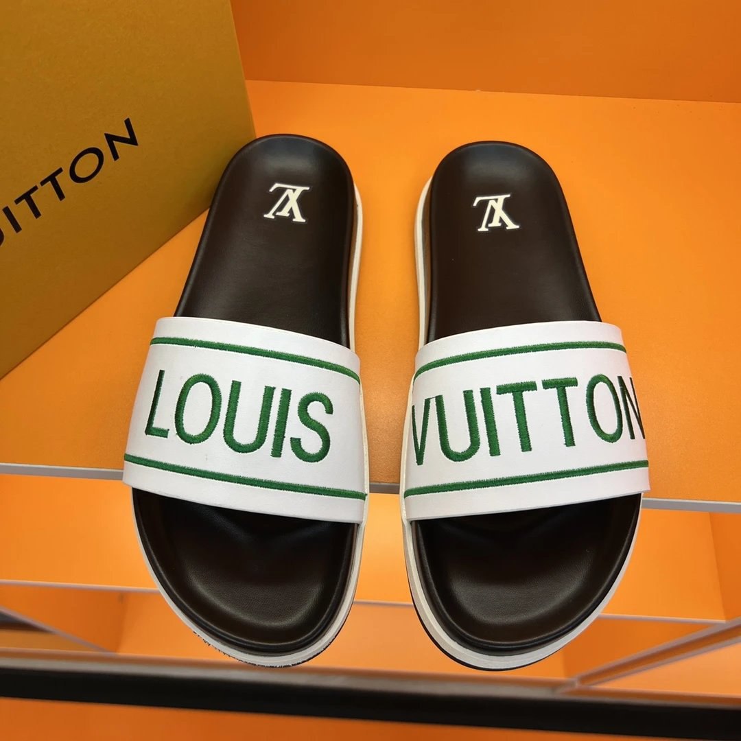  Louis Vuitton Leather Slippers（40 styles）