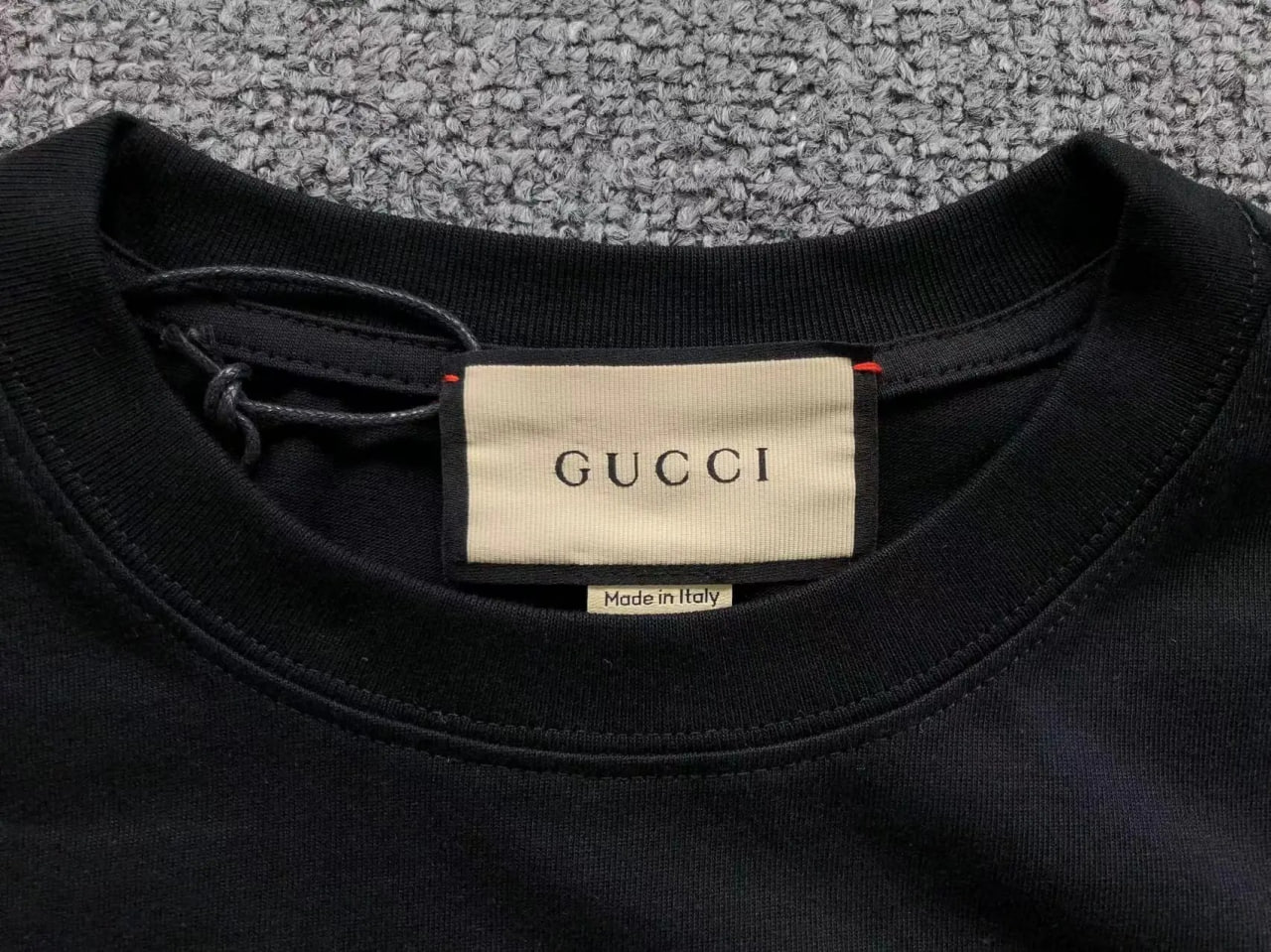  Gucci  T-shirt 