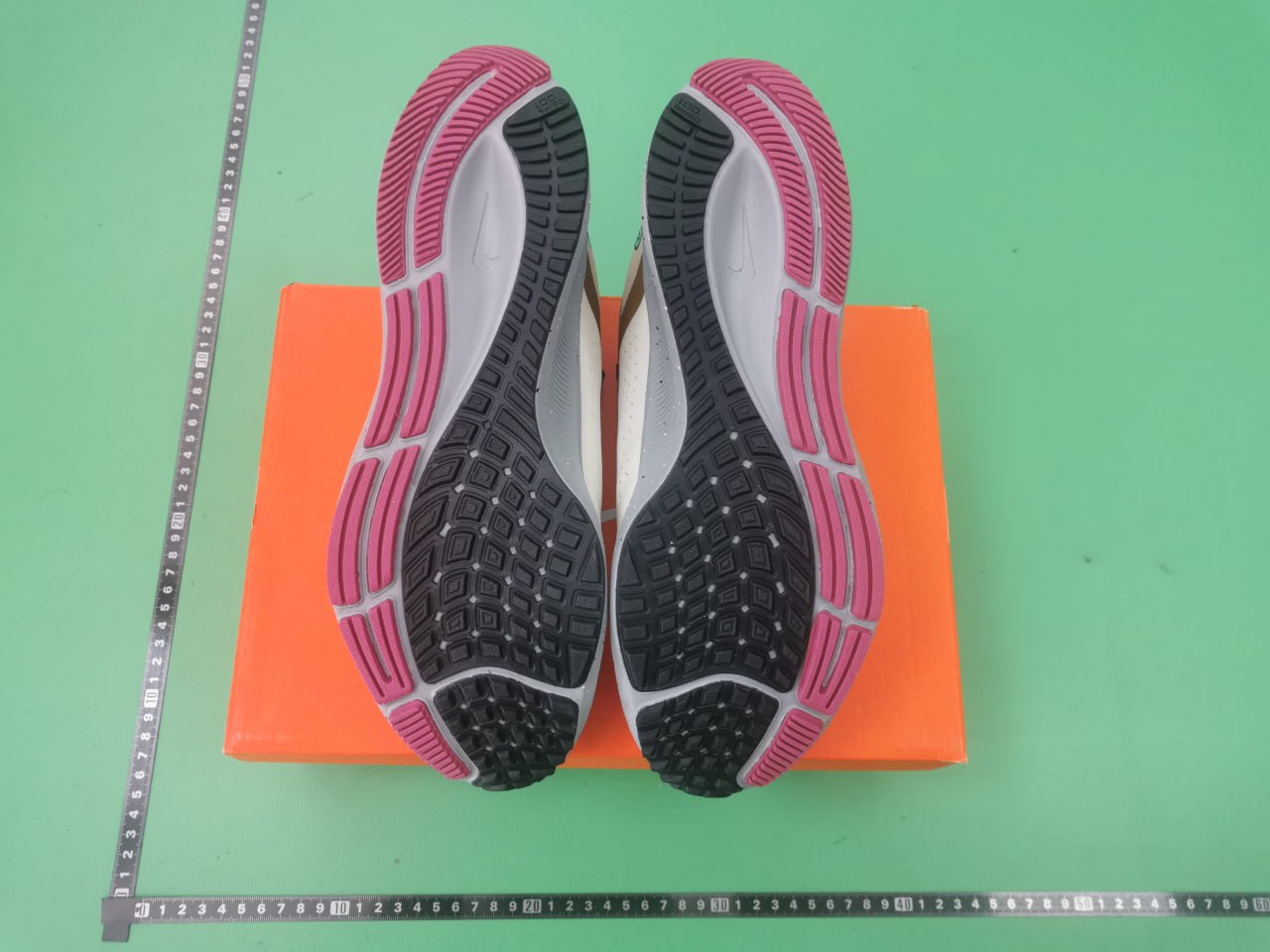  NIKE AIR  Zoom Pegasus 38 Collection