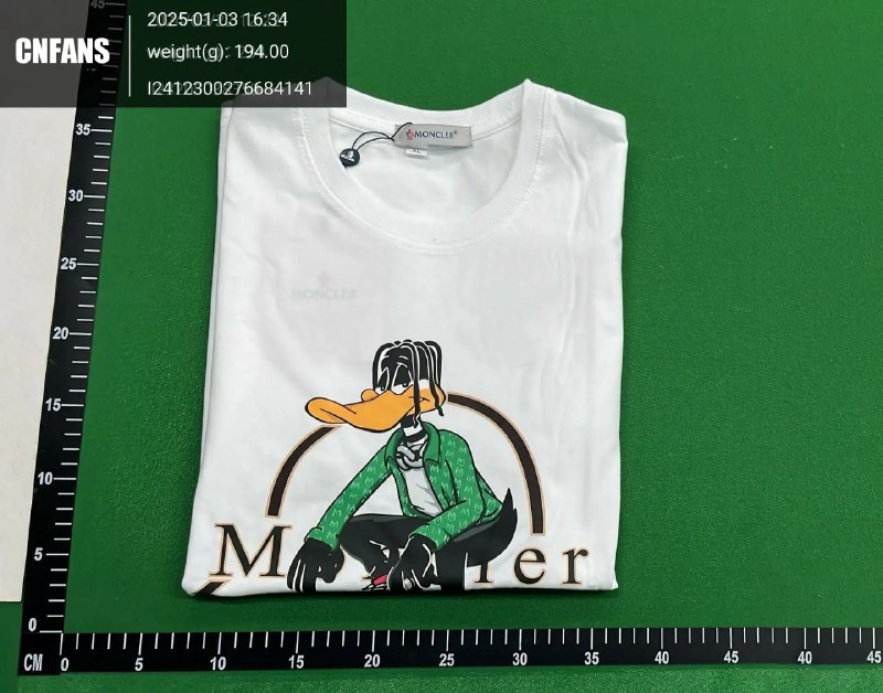 moncler T-shirt （30+）