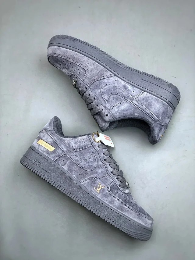 Nike Louis Vuitton LV Gray suede low-top casual sports shoes