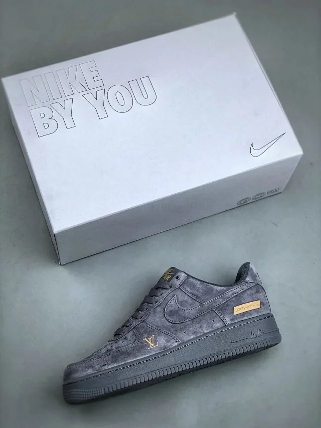 Nike Louis Vuitton LV Gray suede low-top casual sports shoes